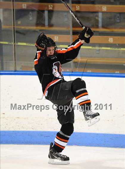 Thumbnail 3 in Watertown/Pomperaug vs. Staples/Weston/Shelton (CIAC Division 3 Final) photogallery.
