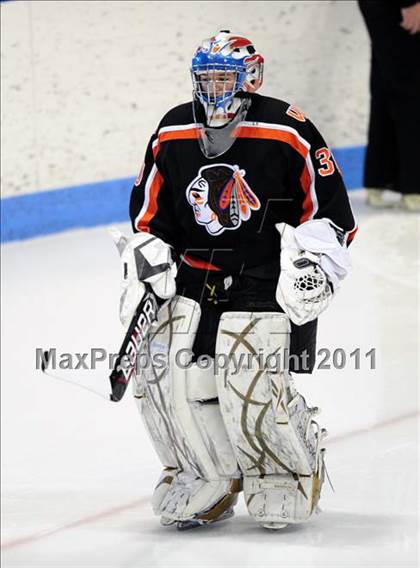 Thumbnail 1 in Watertown/Pomperaug vs. Staples/Weston/Shelton (CIAC Division 3 Final) photogallery.