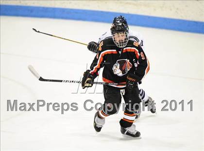Thumbnail 2 in Watertown/Pomperaug vs. Staples/Weston/Shelton (CIAC Division 3 Final) photogallery.
