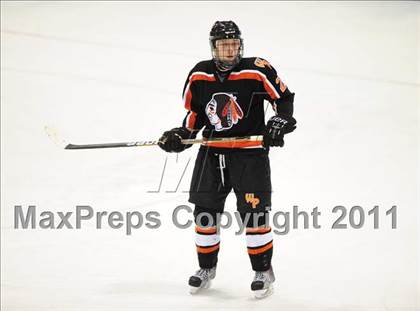 Thumbnail 1 in Watertown/Pomperaug vs. Staples/Weston/Shelton (CIAC Division 3 Final) photogallery.