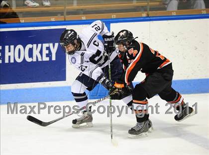 Thumbnail 2 in Watertown/Pomperaug vs. Staples/Weston/Shelton (CIAC Division 3 Final) photogallery.