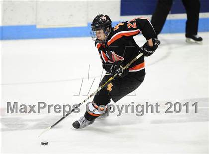 Thumbnail 3 in Watertown/Pomperaug vs. Staples/Weston/Shelton (CIAC Division 3 Final) photogallery.