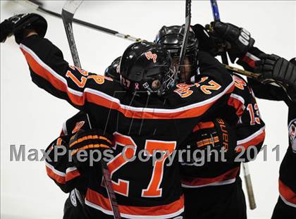 Thumbnail 2 in Watertown/Pomperaug vs. Staples/Weston/Shelton (CIAC Division 3 Final) photogallery.