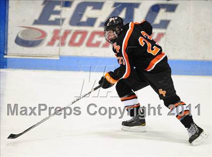 Thumbnail 3 in Watertown/Pomperaug vs. Staples/Weston/Shelton (CIAC Division 3 Final) photogallery.