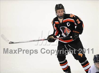 Thumbnail 2 in Watertown/Pomperaug vs. Staples/Weston/Shelton (CIAC Division 3 Final) photogallery.