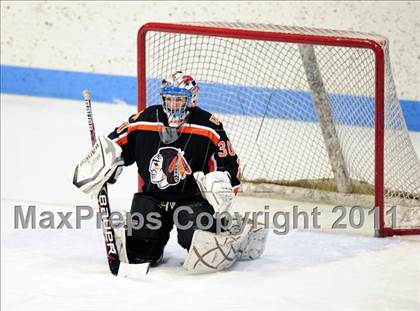 Thumbnail 2 in Watertown/Pomperaug vs. Staples/Weston/Shelton (CIAC Division 3 Final) photogallery.