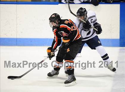 Thumbnail 2 in Watertown/Pomperaug vs. Staples/Weston/Shelton (CIAC Division 3 Final) photogallery.