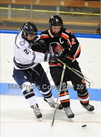 Thumbnail 3 in Watertown/Pomperaug vs. Staples/Weston/Shelton (CIAC Division 3 Final) photogallery.