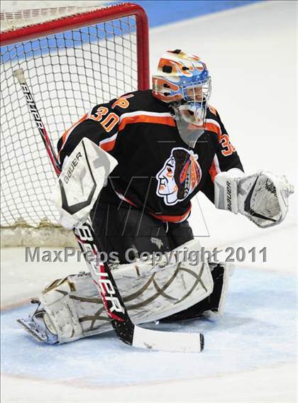 Thumbnail 2 in Watertown/Pomperaug vs. Staples/Weston/Shelton (CIAC Division 3 Final) photogallery.