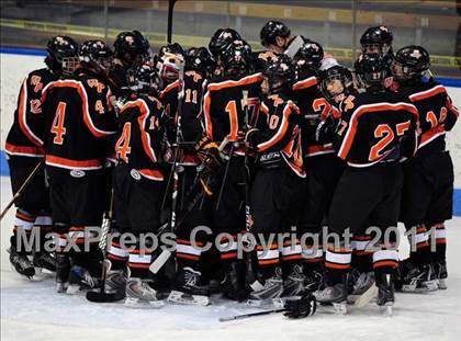 Thumbnail 2 in Watertown/Pomperaug vs. Staples/Weston/Shelton (CIAC Division 3 Final) photogallery.