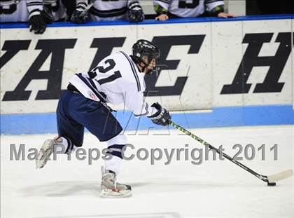 Thumbnail 2 in Watertown/Pomperaug vs. Staples/Weston/Shelton (CIAC Division 3 Final) photogallery.