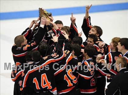Thumbnail 3 in Watertown/Pomperaug vs. Staples/Weston/Shelton (CIAC Division 3 Final) photogallery.