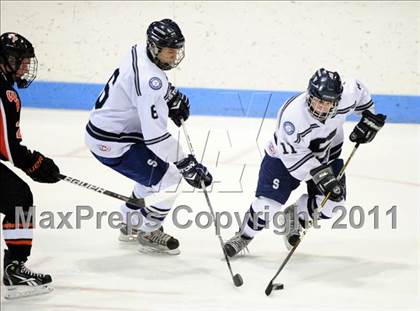 Thumbnail 2 in Watertown/Pomperaug vs. Staples/Weston/Shelton (CIAC Division 3 Final) photogallery.
