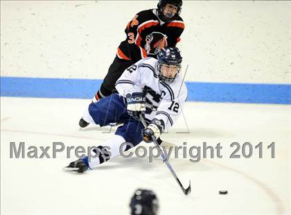 Thumbnail 3 in Watertown/Pomperaug vs. Staples/Weston/Shelton (CIAC Division 3 Final) photogallery.