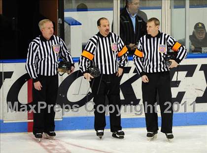 Thumbnail 2 in Watertown/Pomperaug vs. Staples/Weston/Shelton (CIAC Division 3 Final) photogallery.