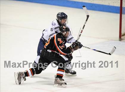 Thumbnail 2 in Watertown/Pomperaug vs. Staples/Weston/Shelton (CIAC Division 3 Final) photogallery.
