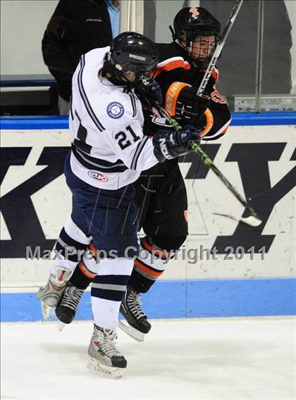 Thumbnail 2 in Watertown/Pomperaug vs. Staples/Weston/Shelton (CIAC Division 3 Final) photogallery.