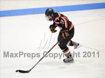 Thumbnail 1 in Watertown/Pomperaug vs. Staples/Weston/Shelton (CIAC Division 3 Final) photogallery.