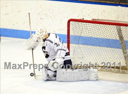 Thumbnail 2 in Watertown/Pomperaug vs. Staples/Weston/Shelton (CIAC Division 3 Final) photogallery.