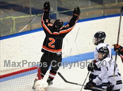 Thumbnail 2 in Watertown/Pomperaug vs. Staples/Weston/Shelton (CIAC Division 3 Final) photogallery.