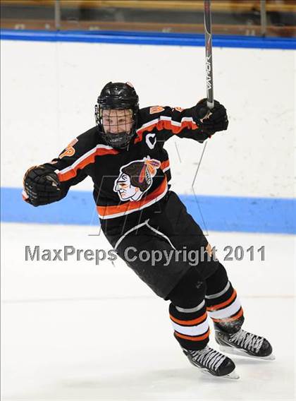 Thumbnail 3 in Watertown/Pomperaug vs. Staples/Weston/Shelton (CIAC Division 3 Final) photogallery.