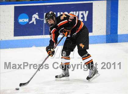 Thumbnail 2 in Watertown/Pomperaug vs. Staples/Weston/Shelton (CIAC Division 3 Final) photogallery.