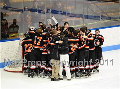 Thumbnail 2 in Watertown/Pomperaug vs. Staples/Weston/Shelton (CIAC Division 3 Final) photogallery.