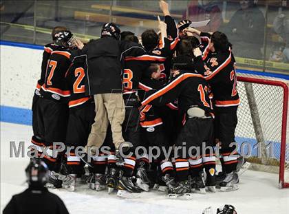 Thumbnail 1 in Watertown/Pomperaug vs. Staples/Weston/Shelton (CIAC Division 3 Final) photogallery.