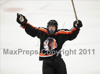 Thumbnail 1 in Watertown/Pomperaug vs. Staples/Weston/Shelton (CIAC Division 3 Final) photogallery.
