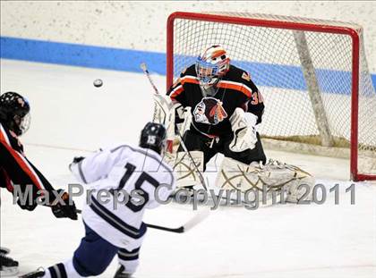 Thumbnail 1 in Watertown/Pomperaug vs. Staples/Weston/Shelton (CIAC Division 3 Final) photogallery.