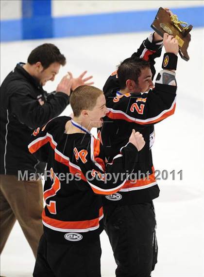 Thumbnail 1 in Watertown/Pomperaug vs. Staples/Weston/Shelton (CIAC Division 3 Final) photogallery.