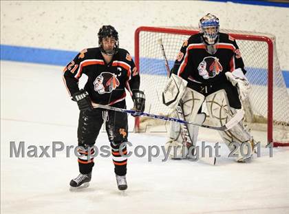 Thumbnail 1 in Watertown/Pomperaug vs. Staples/Weston/Shelton (CIAC Division 3 Final) photogallery.