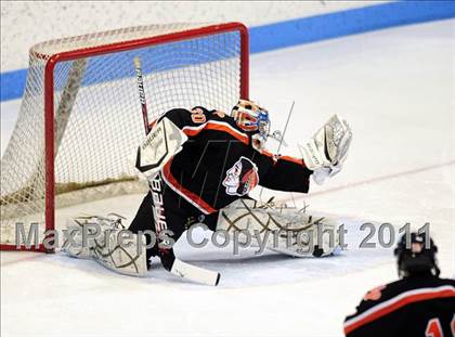 Thumbnail 1 in Watertown/Pomperaug vs. Staples/Weston/Shelton (CIAC Division 3 Final) photogallery.