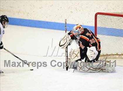 Thumbnail 1 in Watertown/Pomperaug vs. Staples/Weston/Shelton (CIAC Division 3 Final) photogallery.