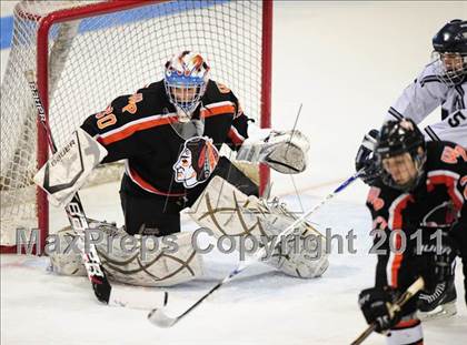 Thumbnail 3 in Watertown/Pomperaug vs. Staples/Weston/Shelton (CIAC Division 3 Final) photogallery.