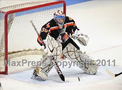 Thumbnail 1 in Watertown/Pomperaug vs. Staples/Weston/Shelton (CIAC Division 3 Final) photogallery.
