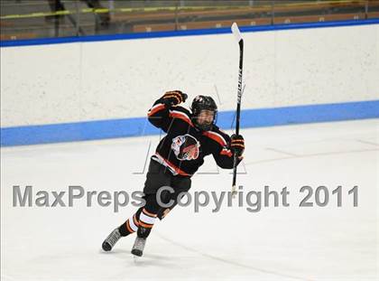Thumbnail 2 in Watertown/Pomperaug vs. Staples/Weston/Shelton (CIAC Division 3 Final) photogallery.