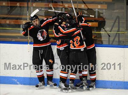 Thumbnail 2 in Watertown/Pomperaug vs. Staples/Weston/Shelton (CIAC Division 3 Final) photogallery.