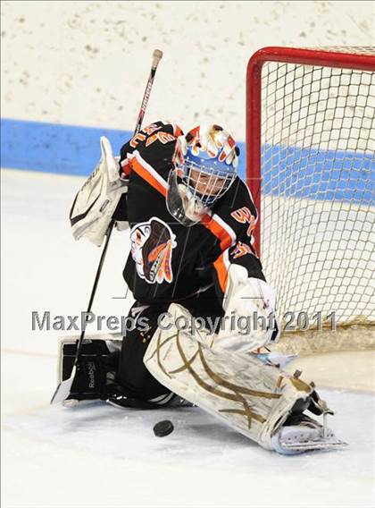 Thumbnail 2 in Watertown/Pomperaug vs. Staples/Weston/Shelton (CIAC Division 3 Final) photogallery.