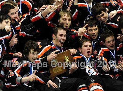Thumbnail 3 in Watertown/Pomperaug vs. Staples/Weston/Shelton (CIAC Division 3 Final) photogallery.