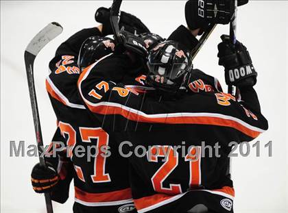 Thumbnail 1 in Watertown/Pomperaug vs. Staples/Weston/Shelton (CIAC Division 3 Final) photogallery.