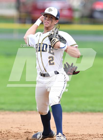 Thumbnail 3 in Trinity-Pawling @ Loomis Chaffee photogallery.