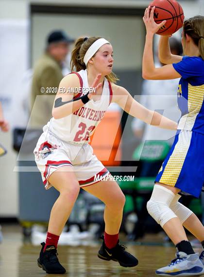 Thumbnail 2 in Truckee vs. Lowry (NIAA 3A Northern Semifinals) photogallery.