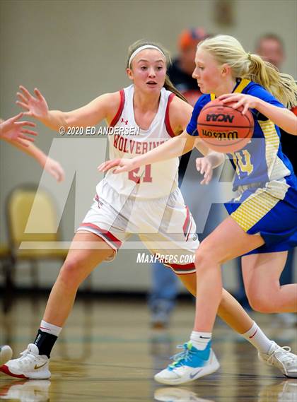 Thumbnail 3 in Truckee vs. Lowry (NIAA 3A Northern Semifinals) photogallery.