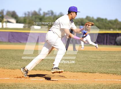 Thumbnail 3 in King @ Lennard (Saladino) photogallery.