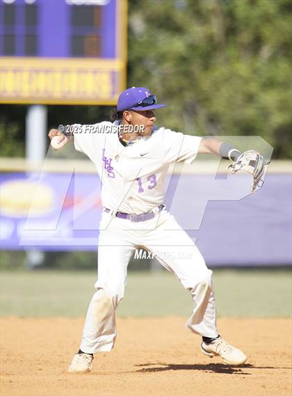 Thumbnail 3 in King @ Lennard (Saladino) photogallery.