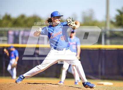 Thumbnail 3 in King @ Lennard (Saladino) photogallery.