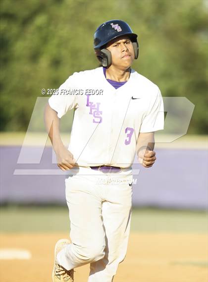 Thumbnail 3 in King @ Lennard (Saladino) photogallery.