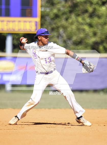 Thumbnail 3 in King @ Lennard (Saladino) photogallery.