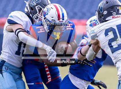 Thumbnail 2 in Cherry Creek vs. Valor Christian (CHSAA 5A State Championship) photogallery.